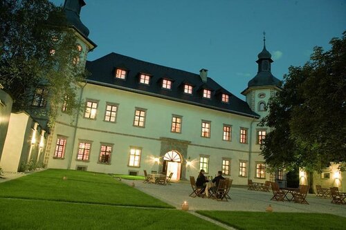 Внешний вид отеля Jufa Hotel Schloss Röthelstein в Адмонте, фото 1