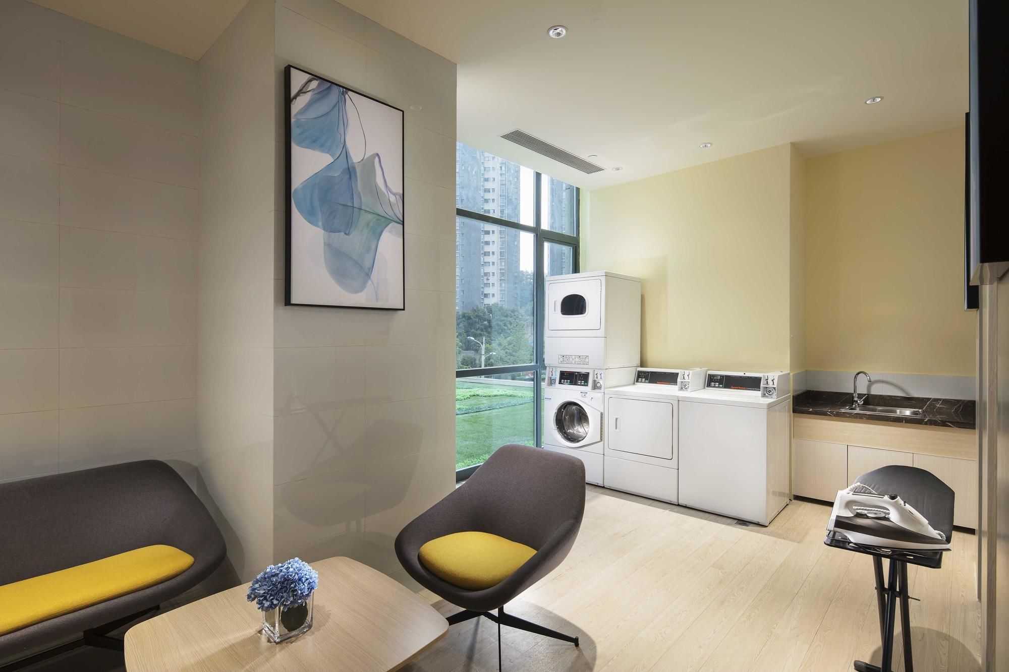 Фото Hilton Garden Inn Shiyan