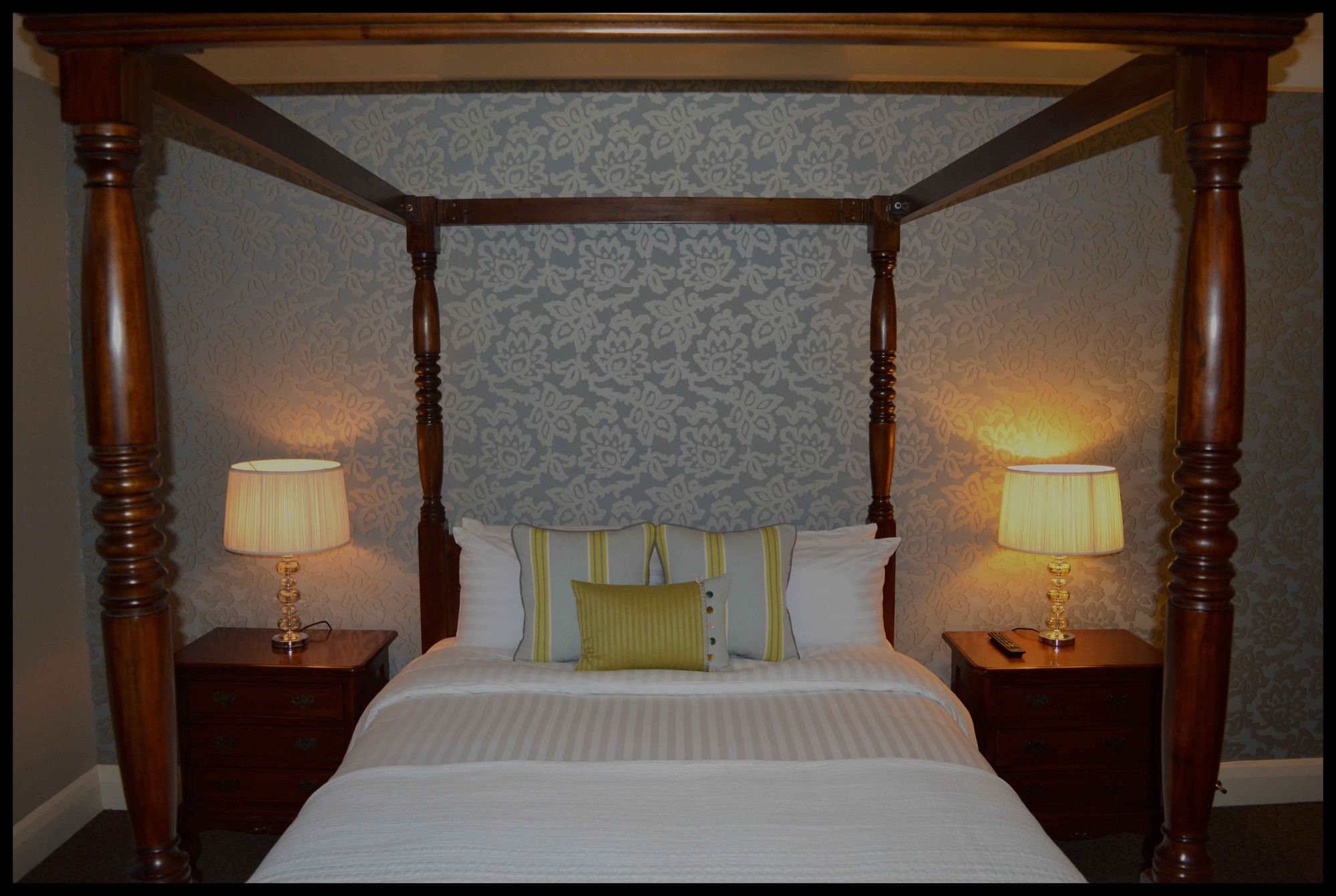 Фото Prince of Wales - Townhouse