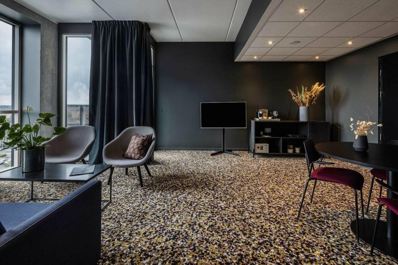 Фото Peak 12 Hotel