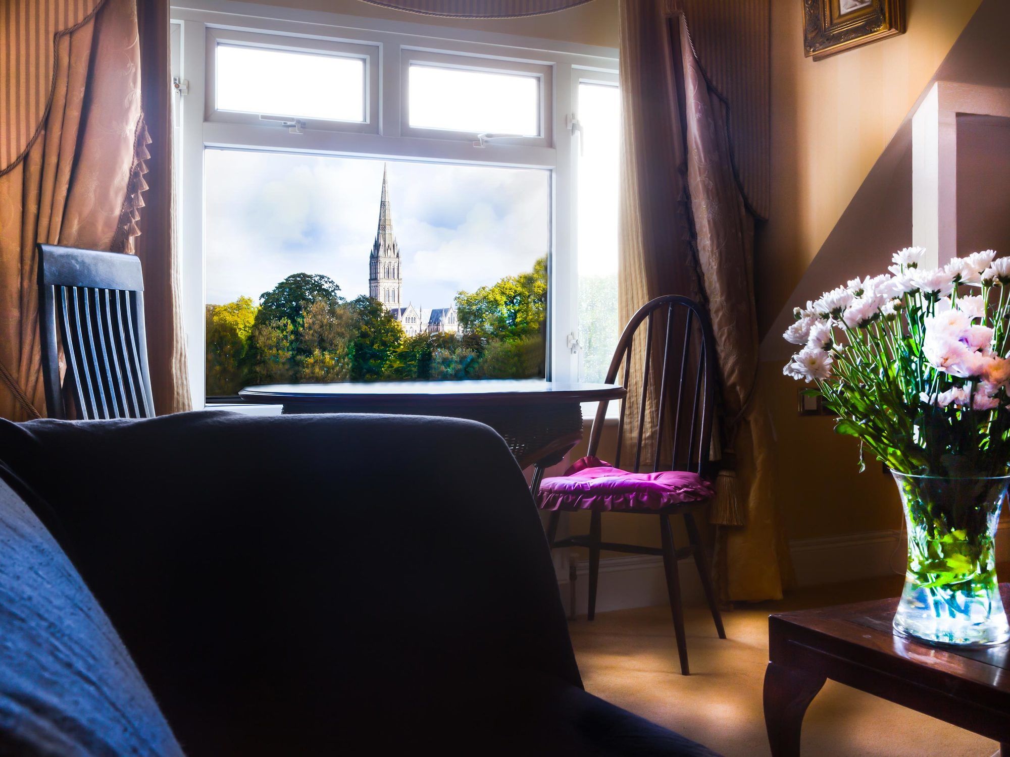 Фото The Riverside