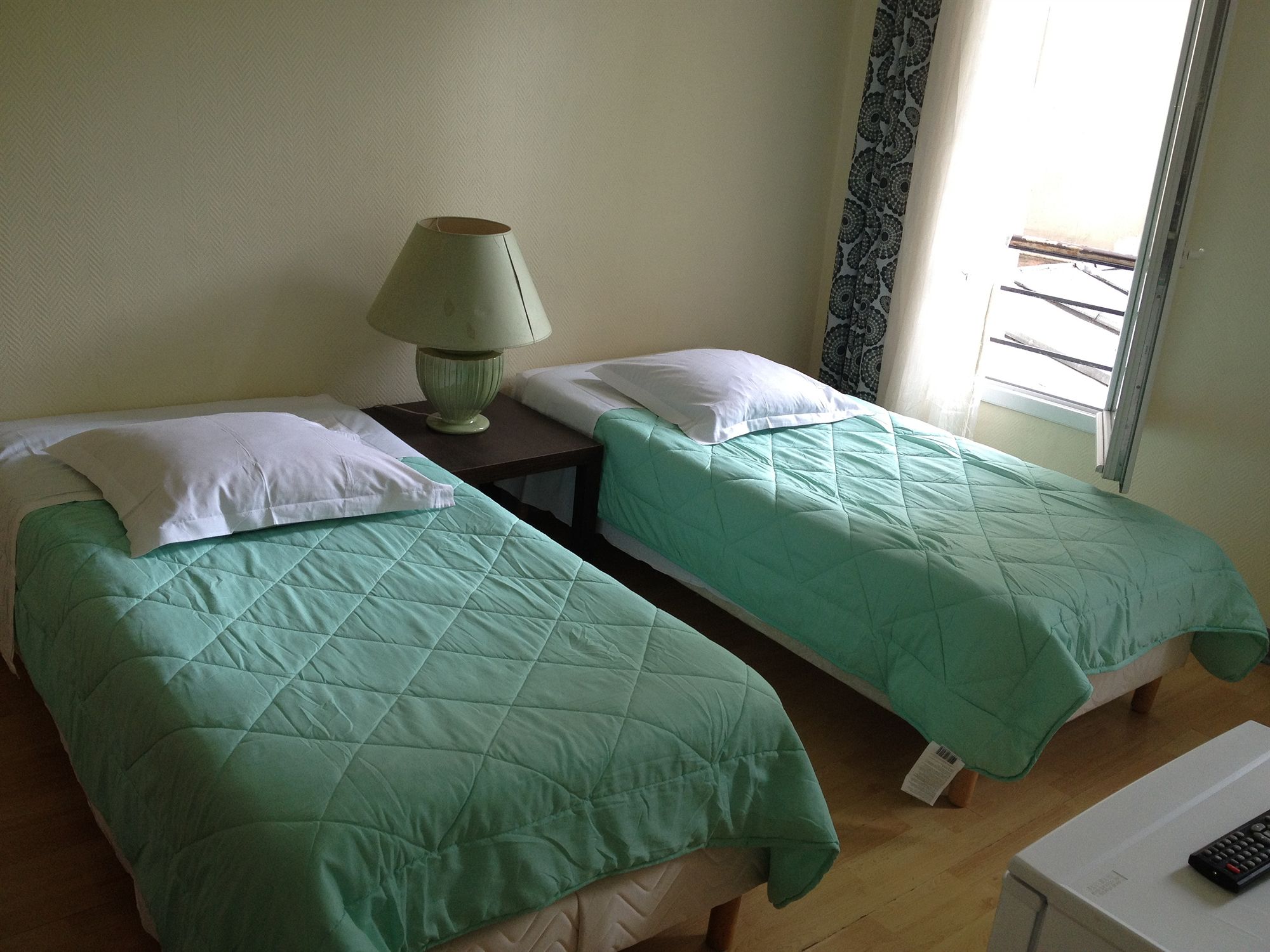 Фото Au Royal Mad Hotel