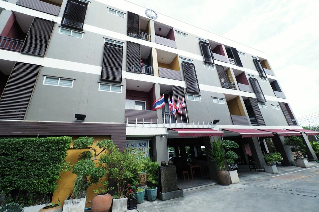 Hotel Namnon Place, Bangkok, photo