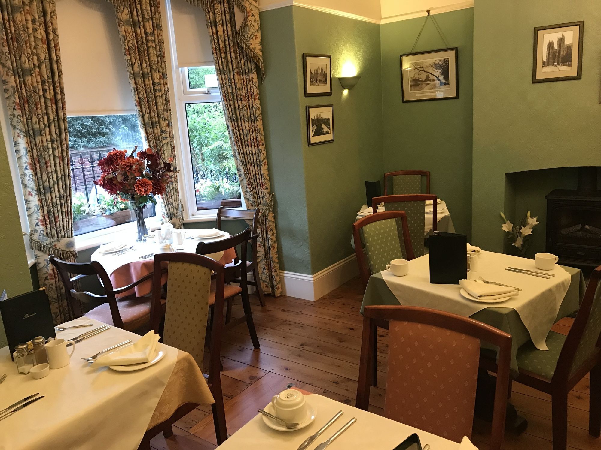 Фото Bowman's Guesthouse