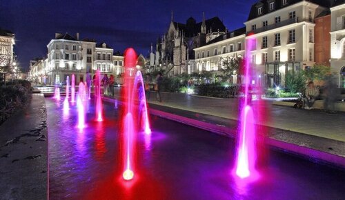 Гостиница Brit Hotel Essentiel Troyes Aéroport