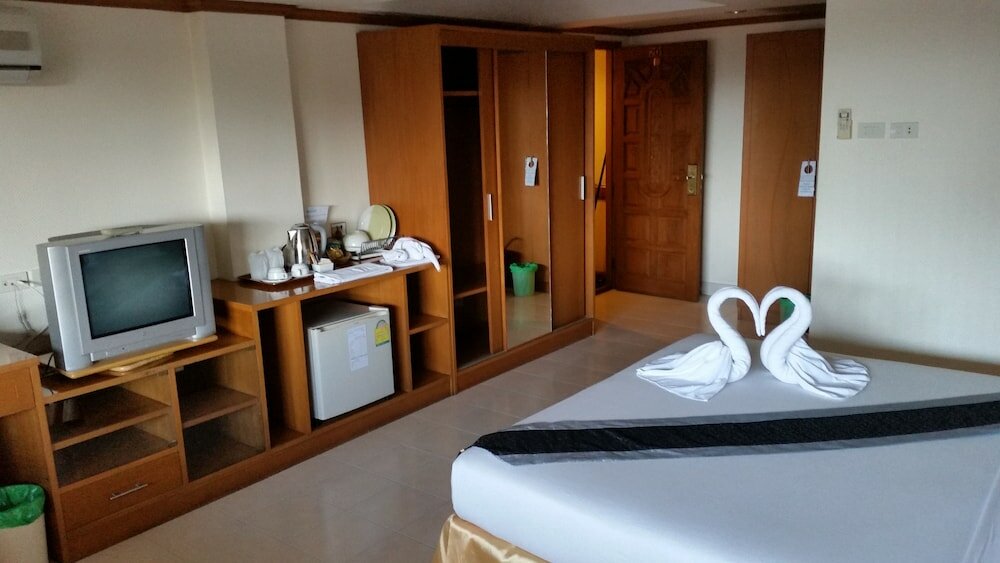 Фото Seaview Hotel Sriracha