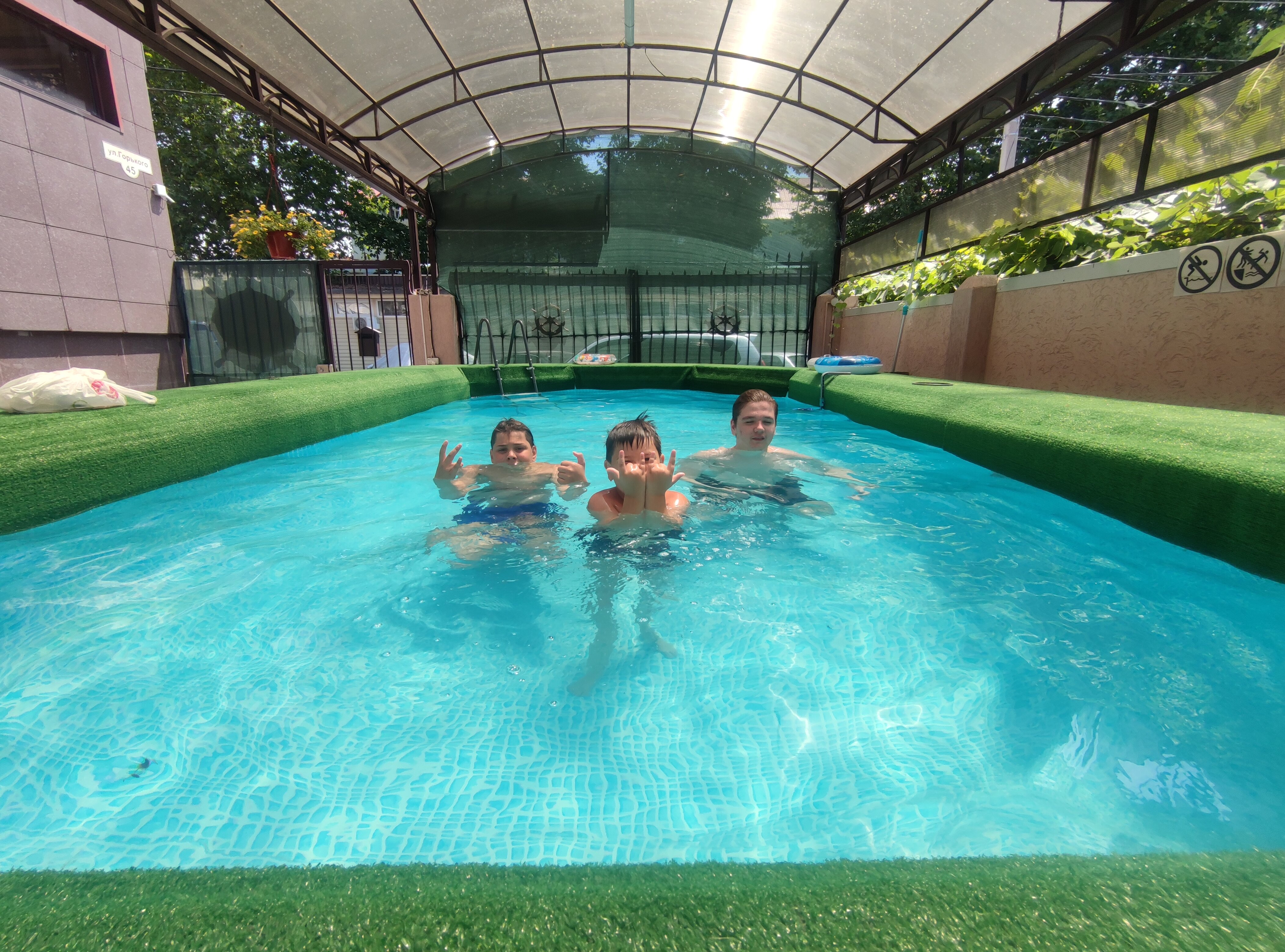 Фото отеля 3