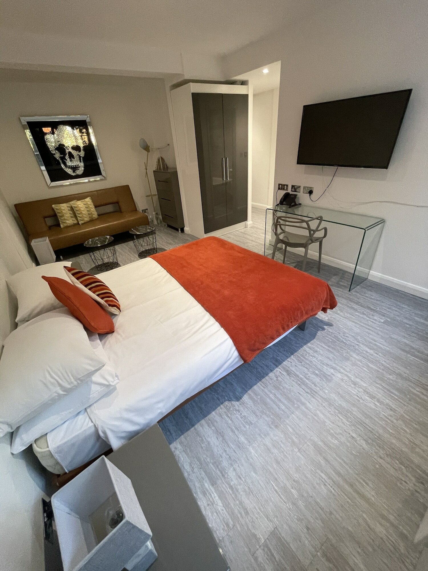 Фото Roland House Apartments