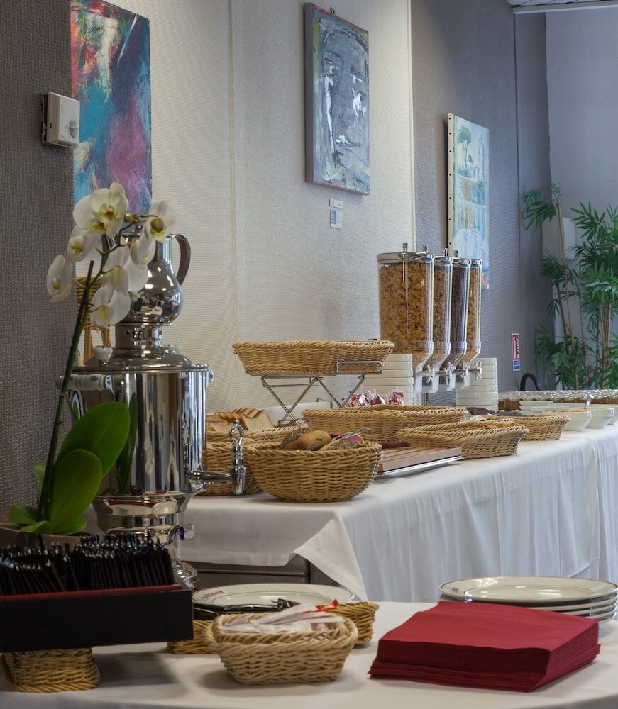 Фото Hôtel Le Yachtman, The Originals Collection