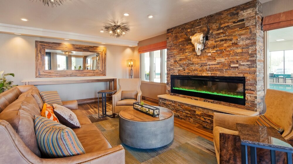 Фото Best Western Plus Cottontree Inn