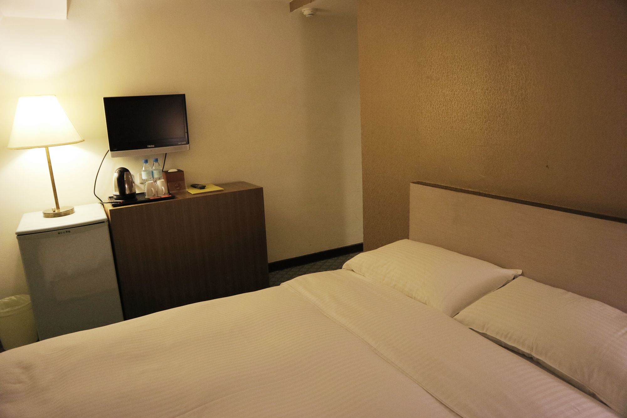 Фото New World Hotel