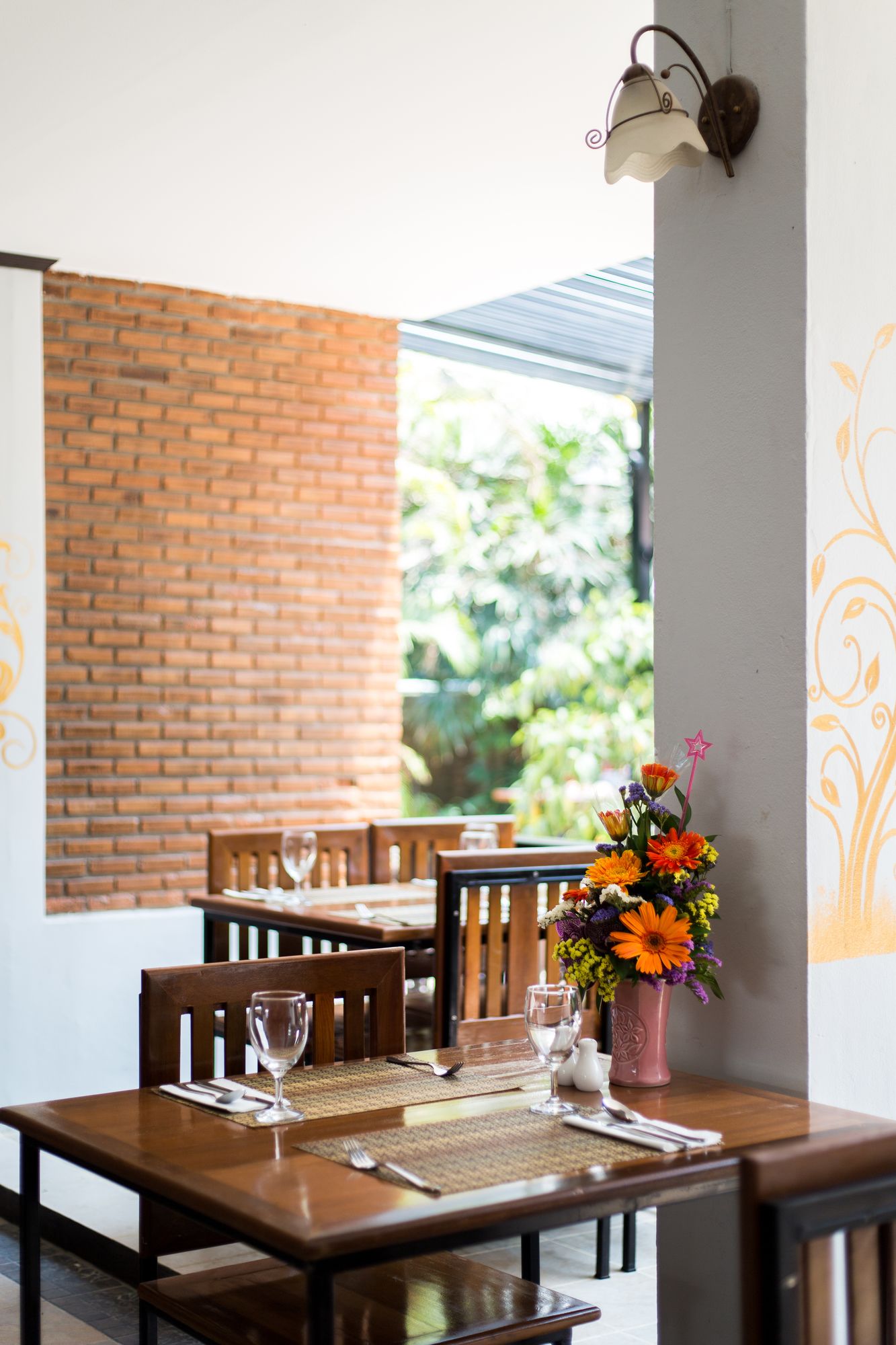 Фото Ratana Hotel