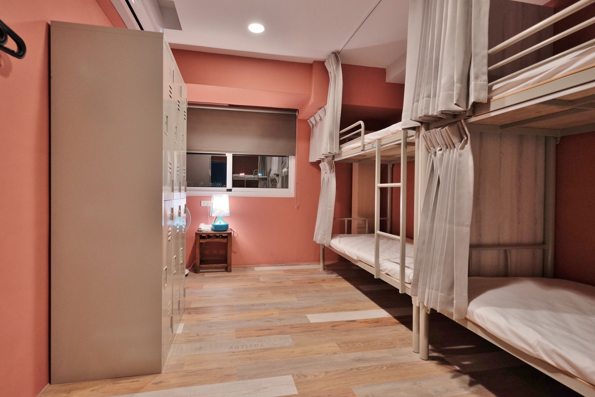 Фото Happy Inn & Hostel