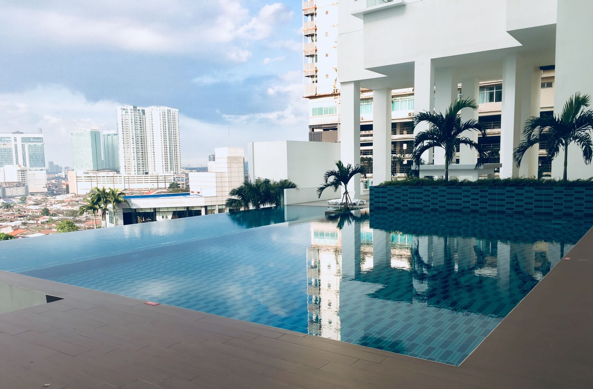 Фото Pinnacle Tower