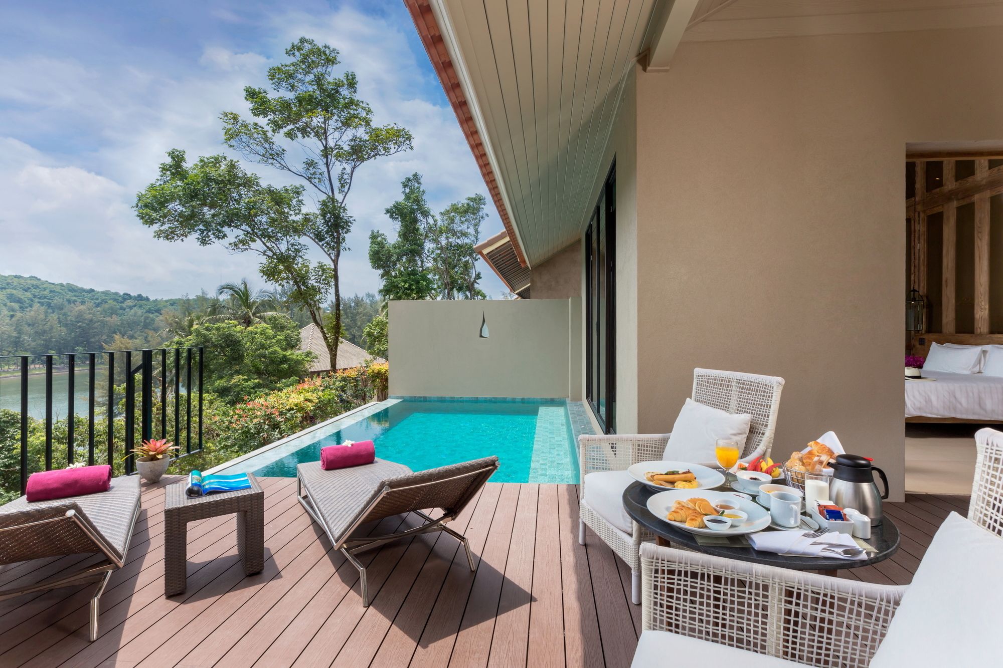 Фото Sunsuri Villas