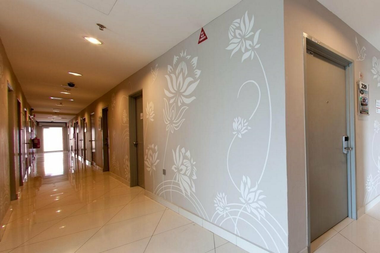 Фото Tune Hotel - Danga Bay, Johor