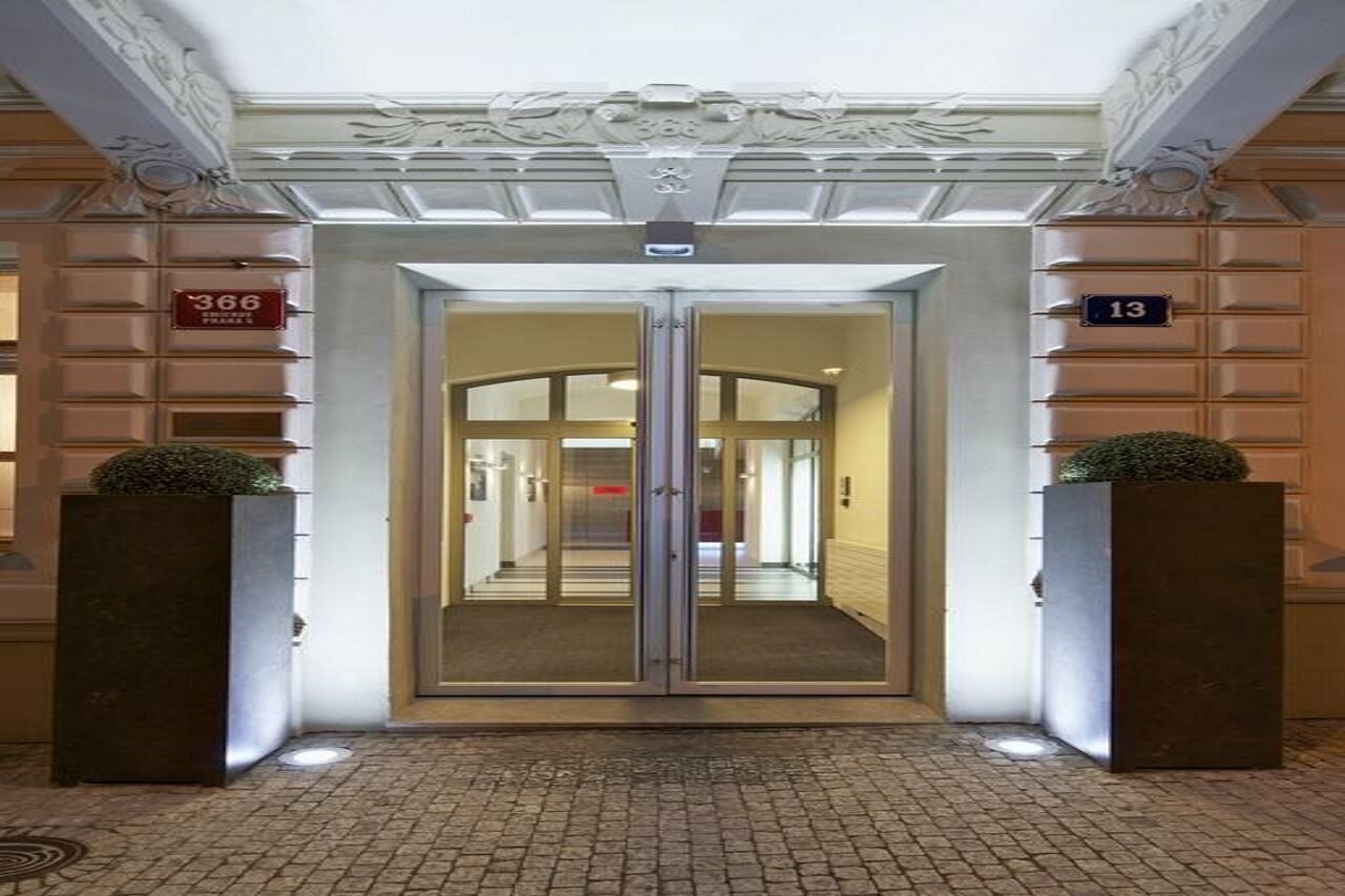 Фото Red and Blue Design Hotel Prague