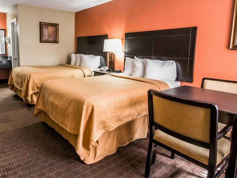 Фото Quality Inn near Blue Spring