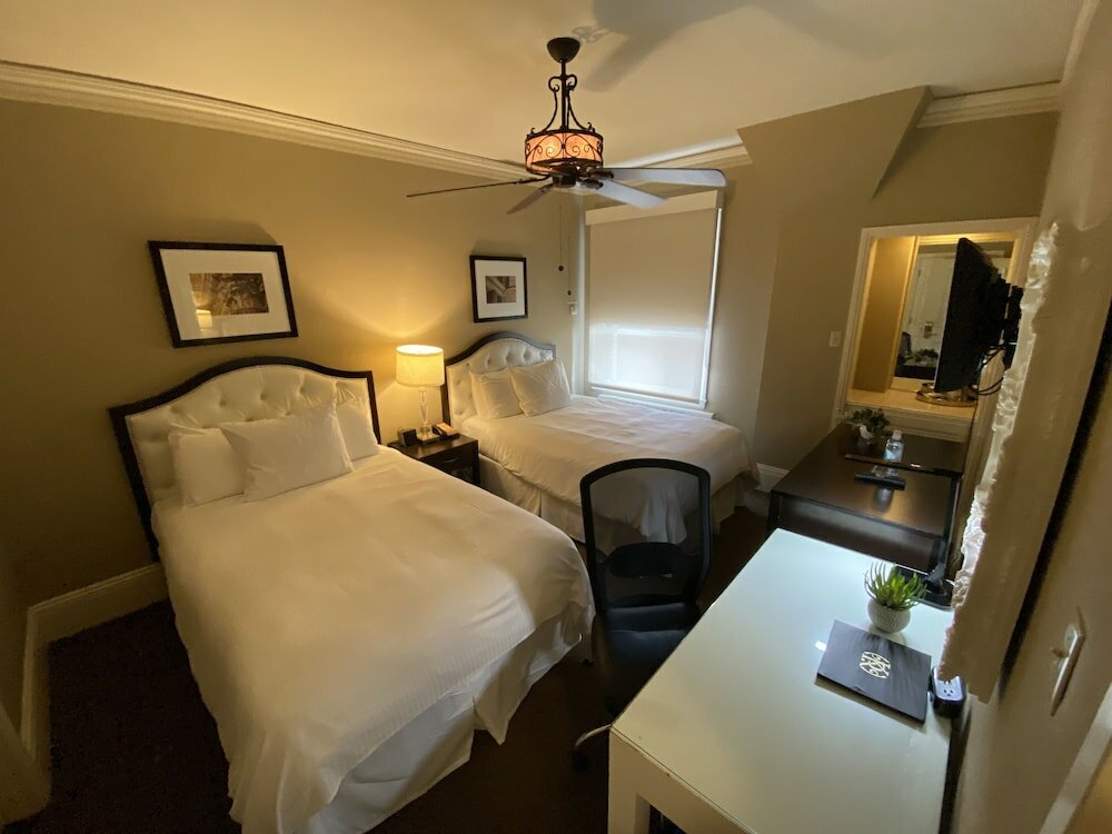 Фото Kensington Park Hotel