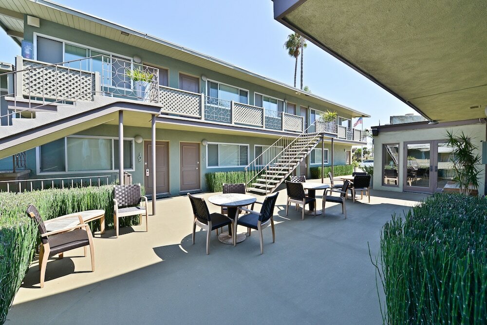 Фото Inn at East Beach