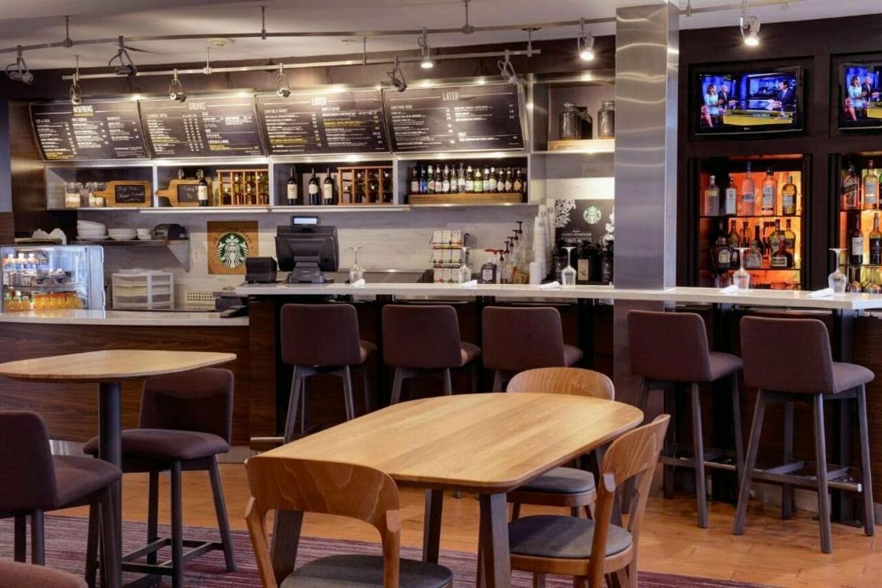 Фото Sonesta Select Kansas City South Overland Park