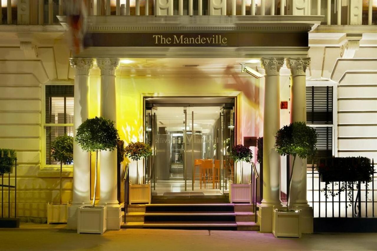 Фото The Mandeville Hotel