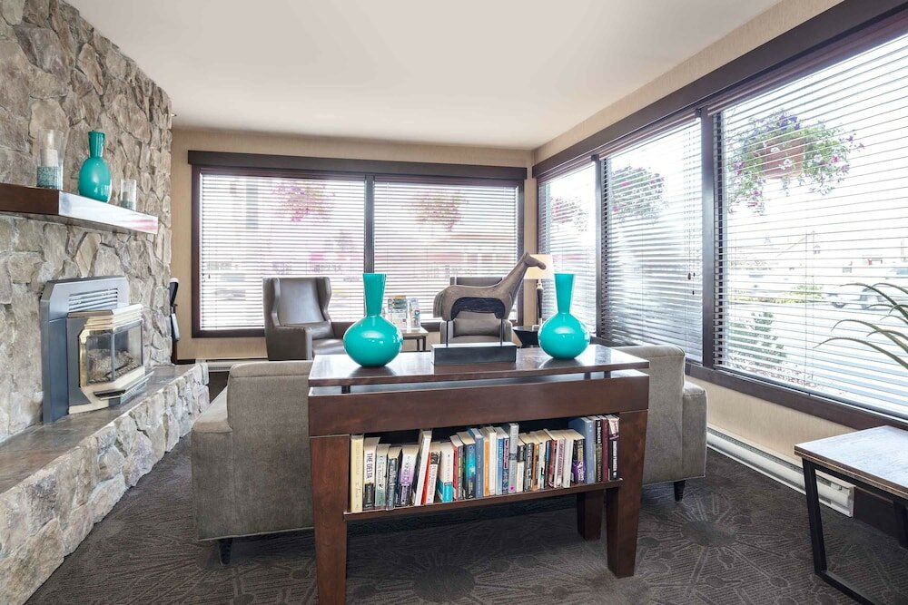 Фото Sandman Inn Cranbrook