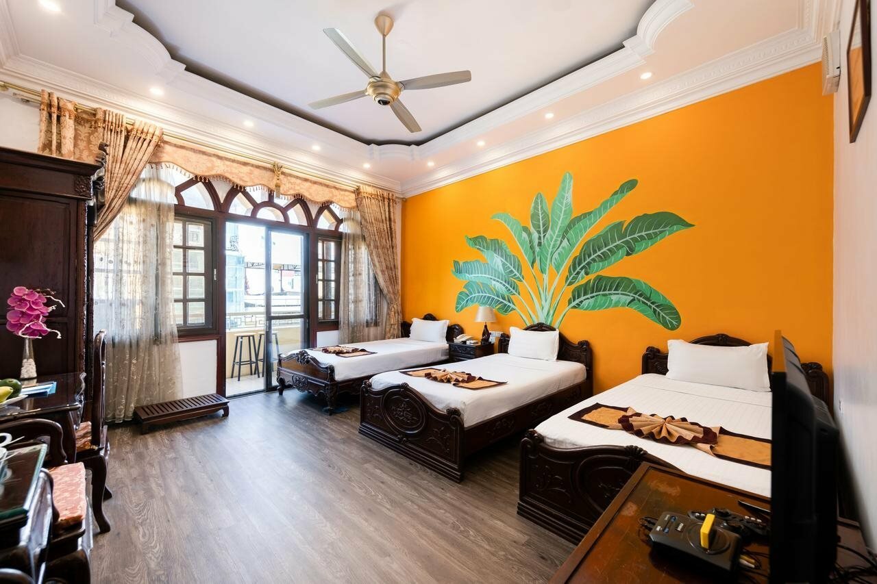 Фото Hanoi Little Town Hotel