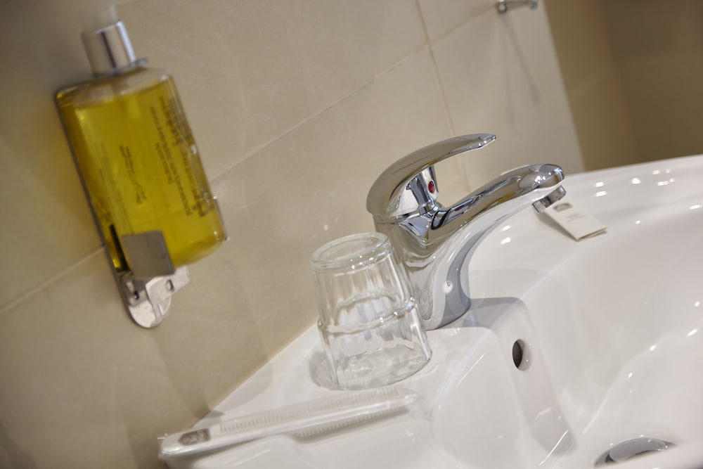 Фото Golden Tulip Luebecker Hof