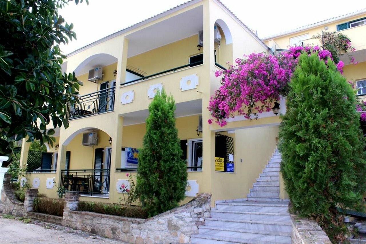 Фото Angela Apartments