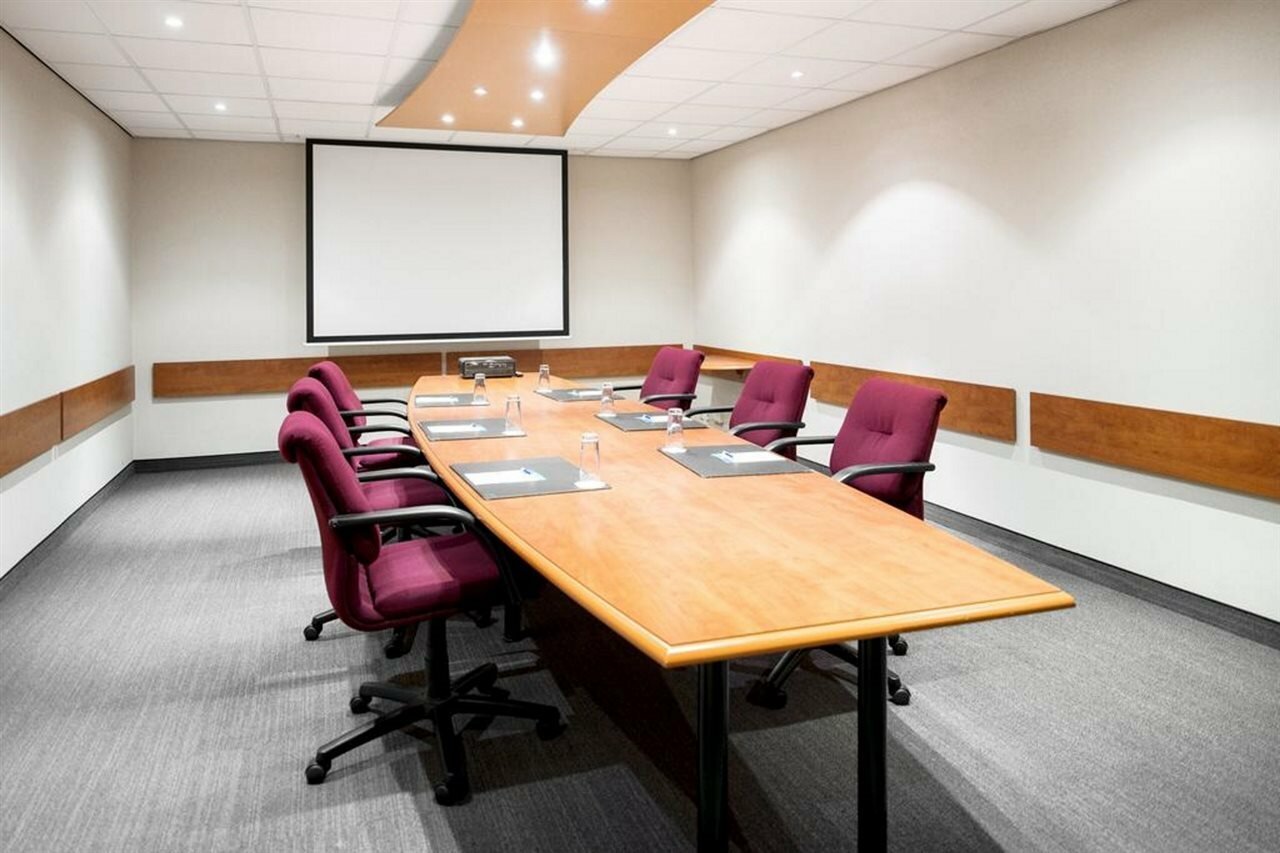 Фото Nh Fribourg Hotel