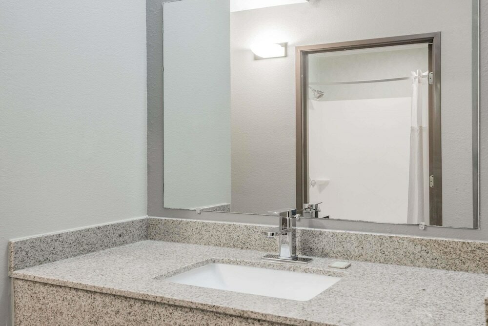 Фото Super 8 by Wyndham Mars/Cranberry/Pittsburgh Area