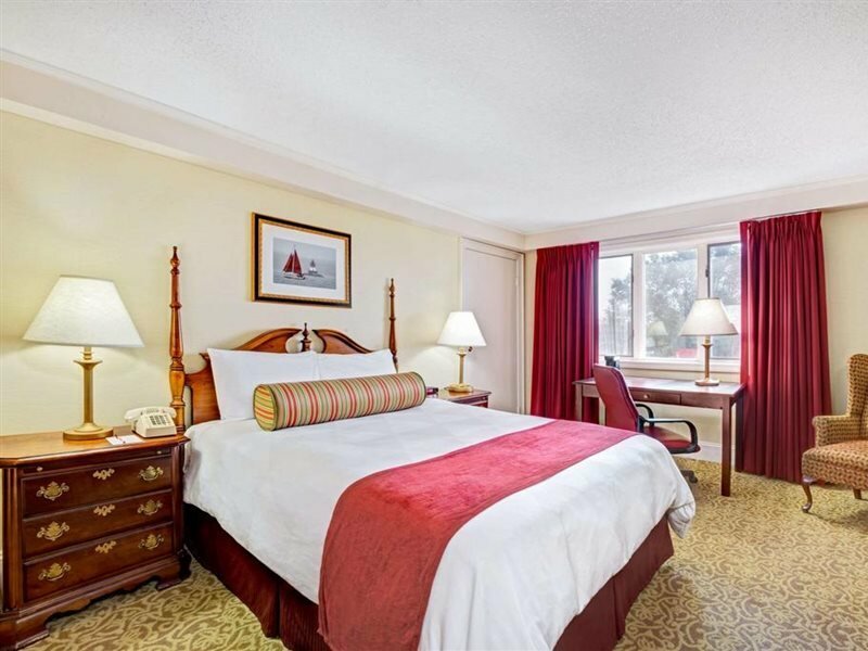 Фото Ramada by Wyndham Seekonk Providence Area