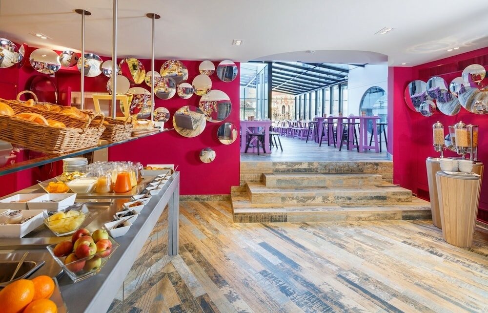 Фото Swiss Wine by Fassbind