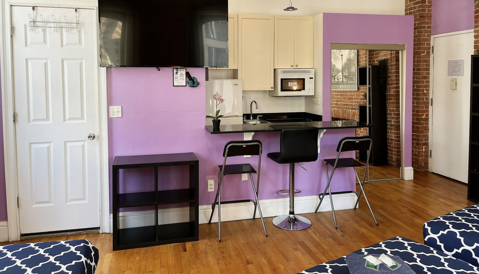 Фото Macy Empire Apartments