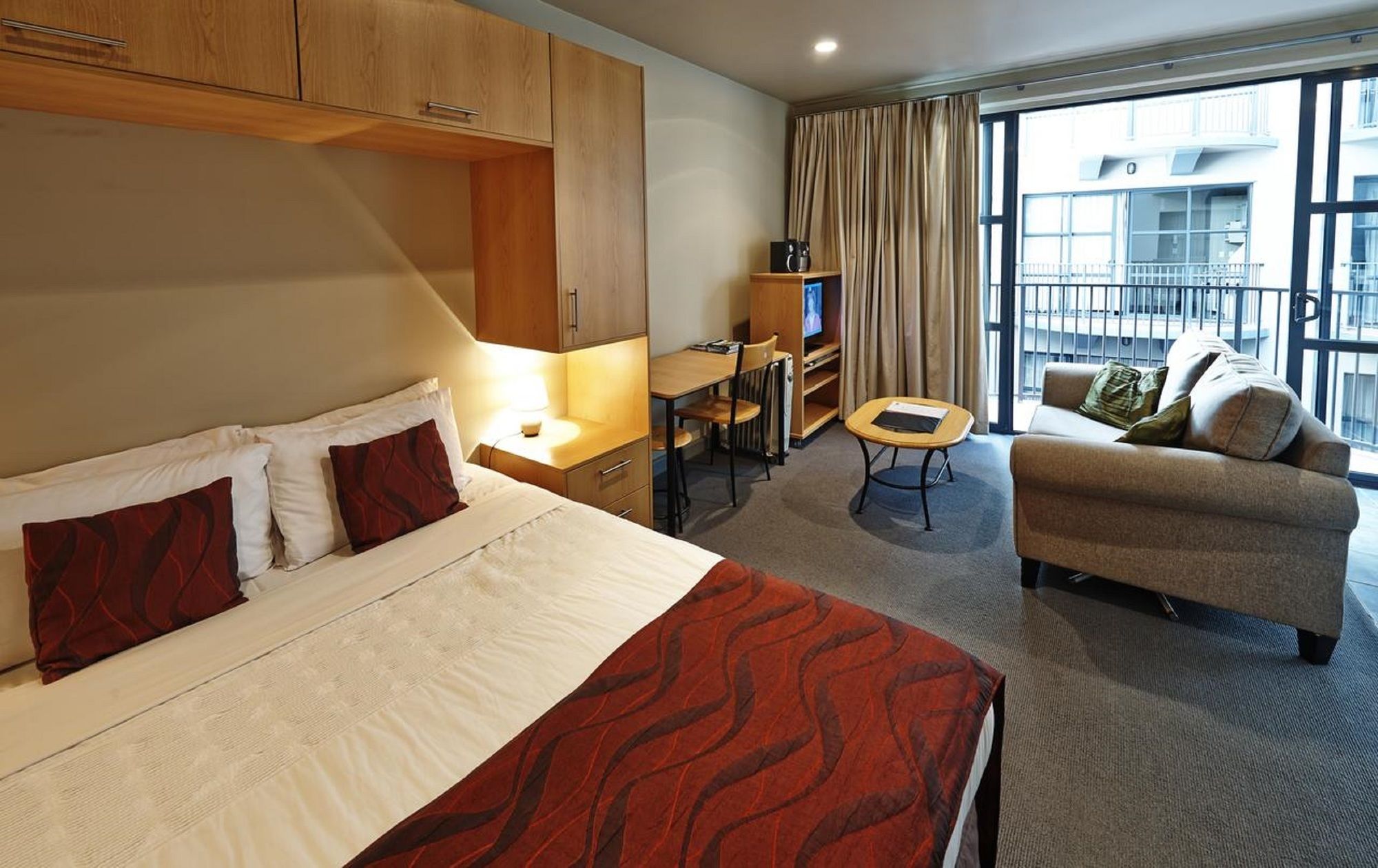 Фото Quest Atrium Serviced Apartments