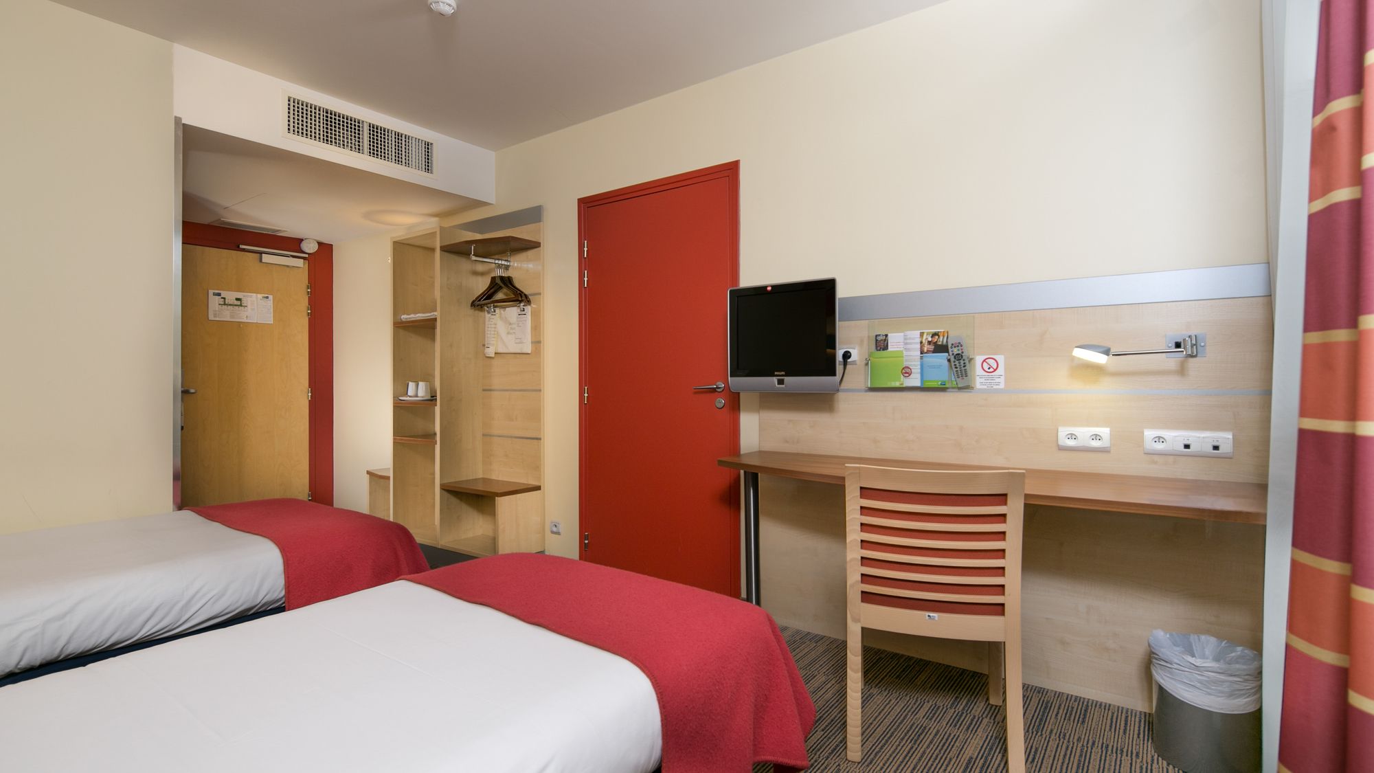 Фото Holiday Inn Express Saint-Nazaire