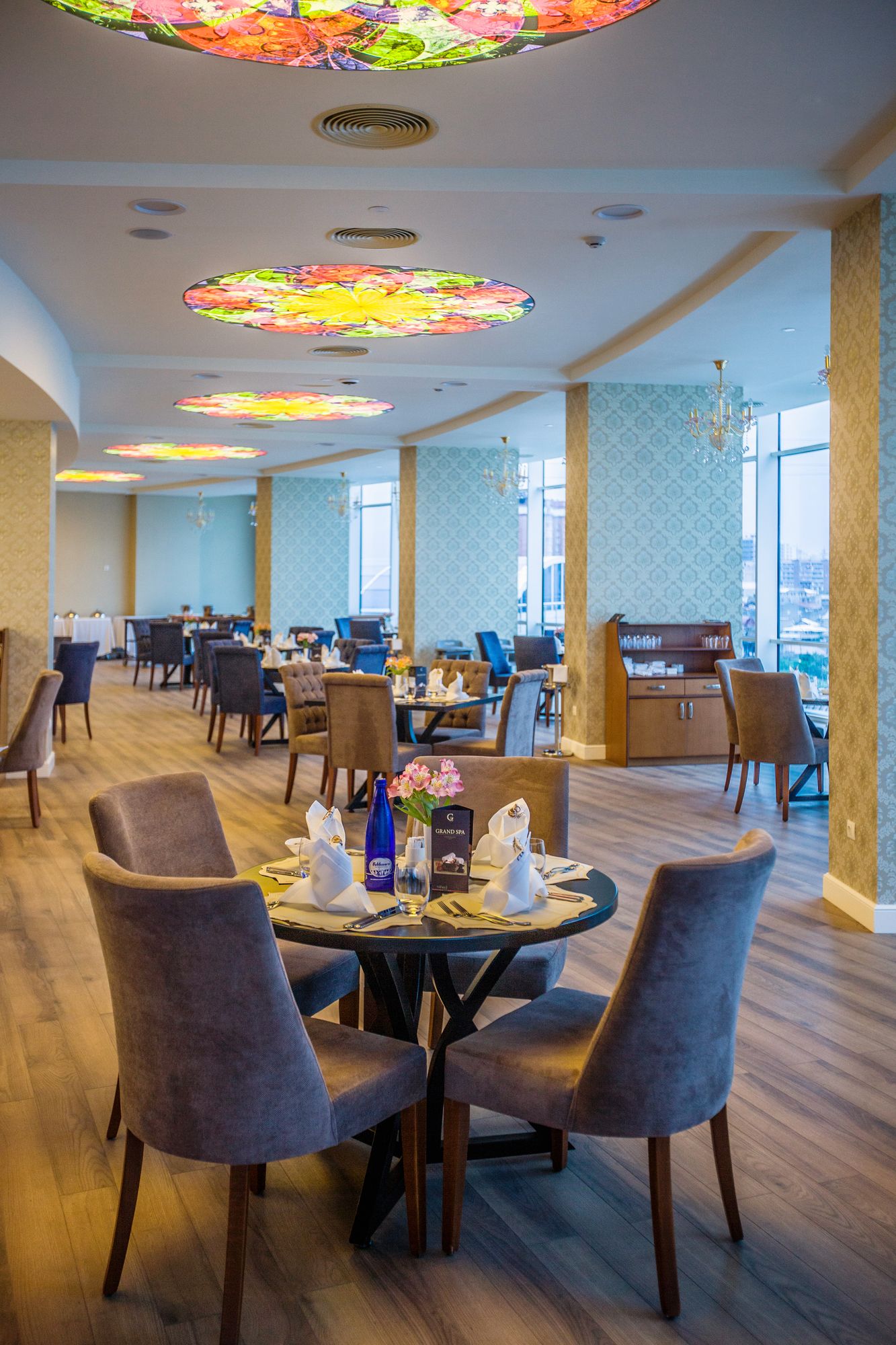 Фото Jrw Welmond Hotel & Casino