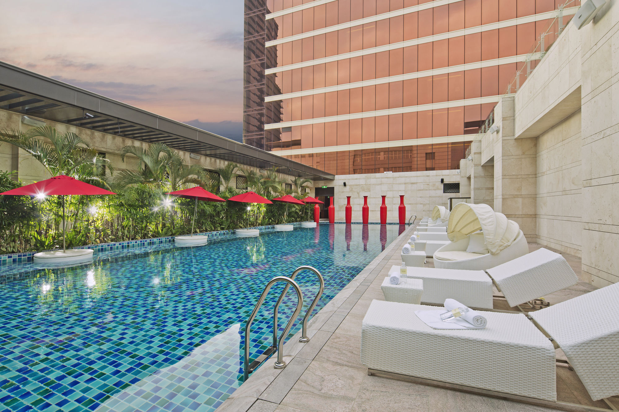 Фото The Lin Hotel