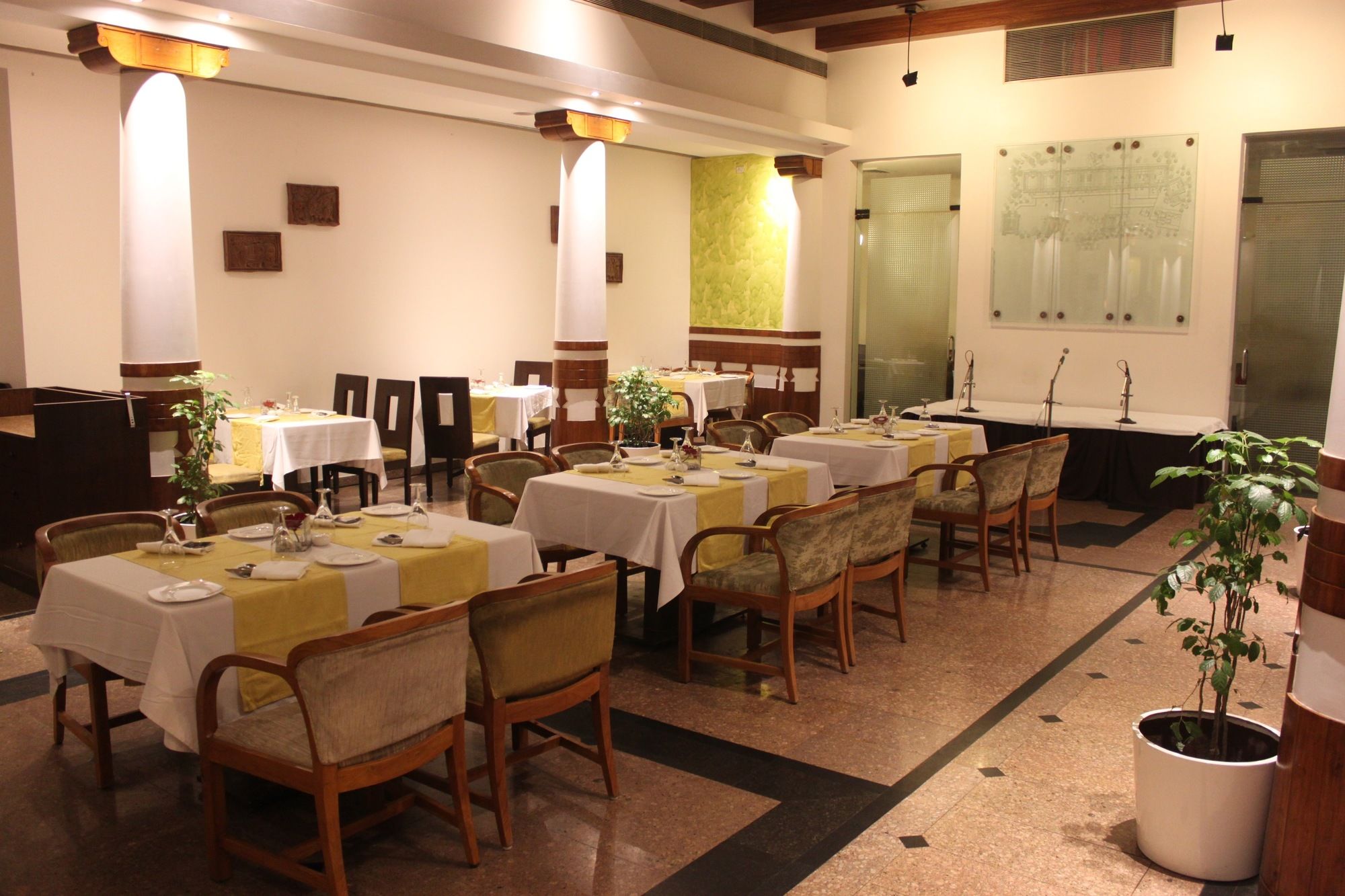 Фото Hotel Maurya