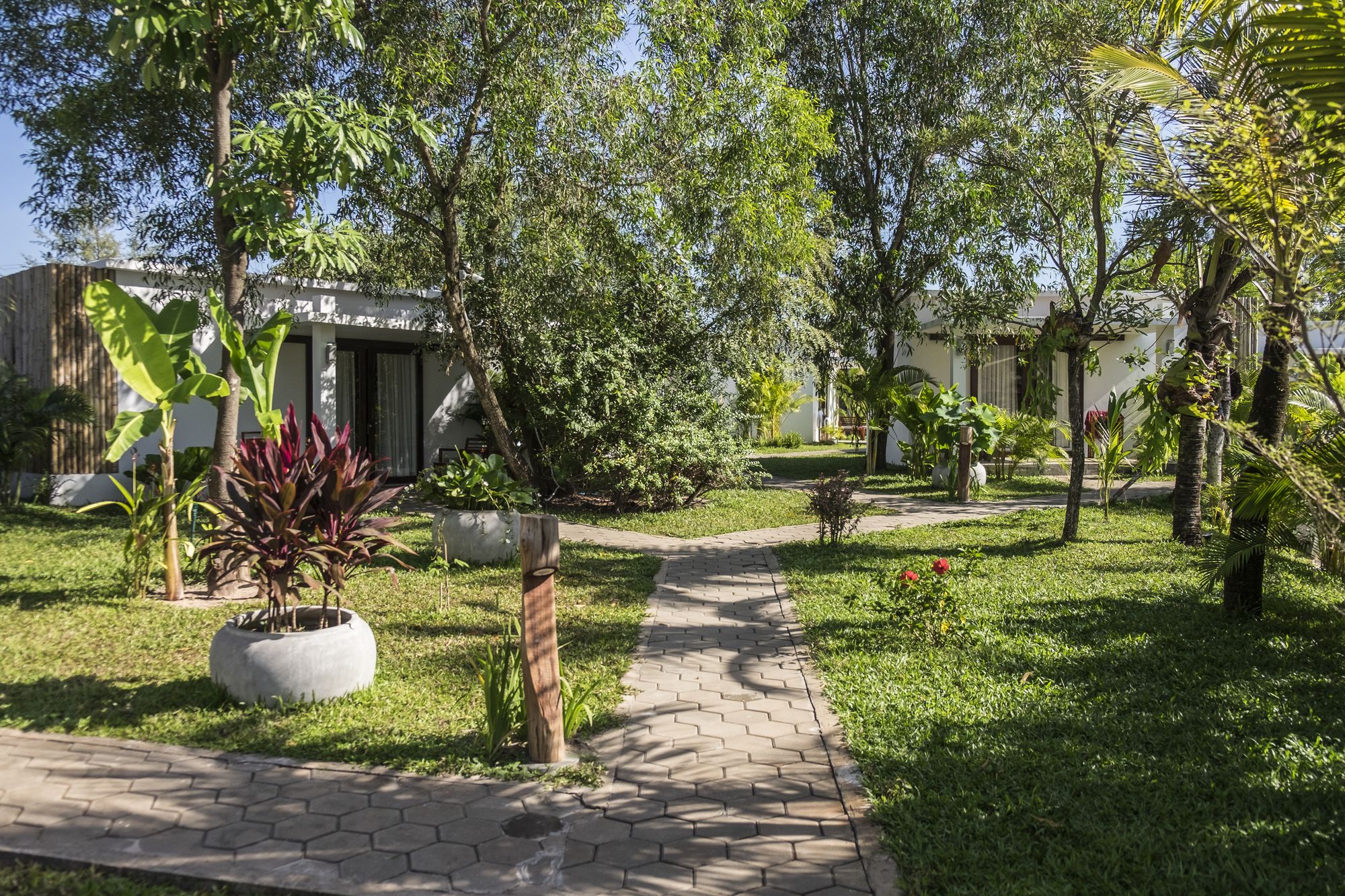 Фото Sahaa Beach Resort