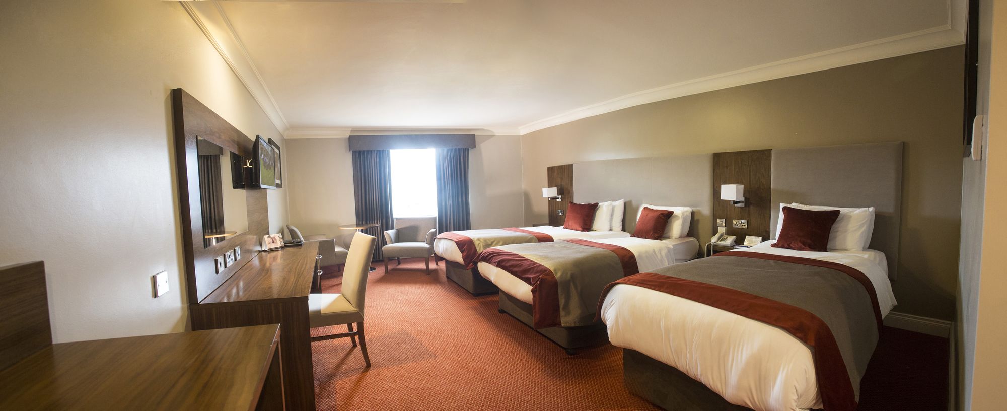 Фото Canal Court Hotel