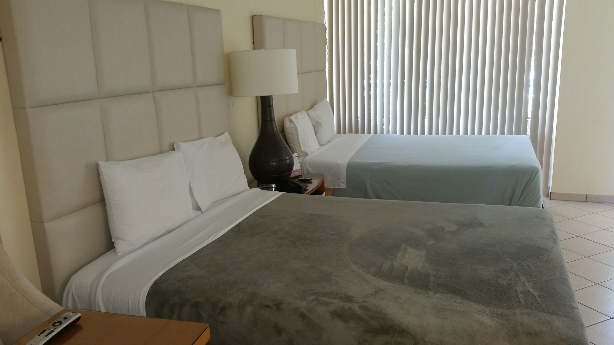 Фото Ocean Mile Hotel