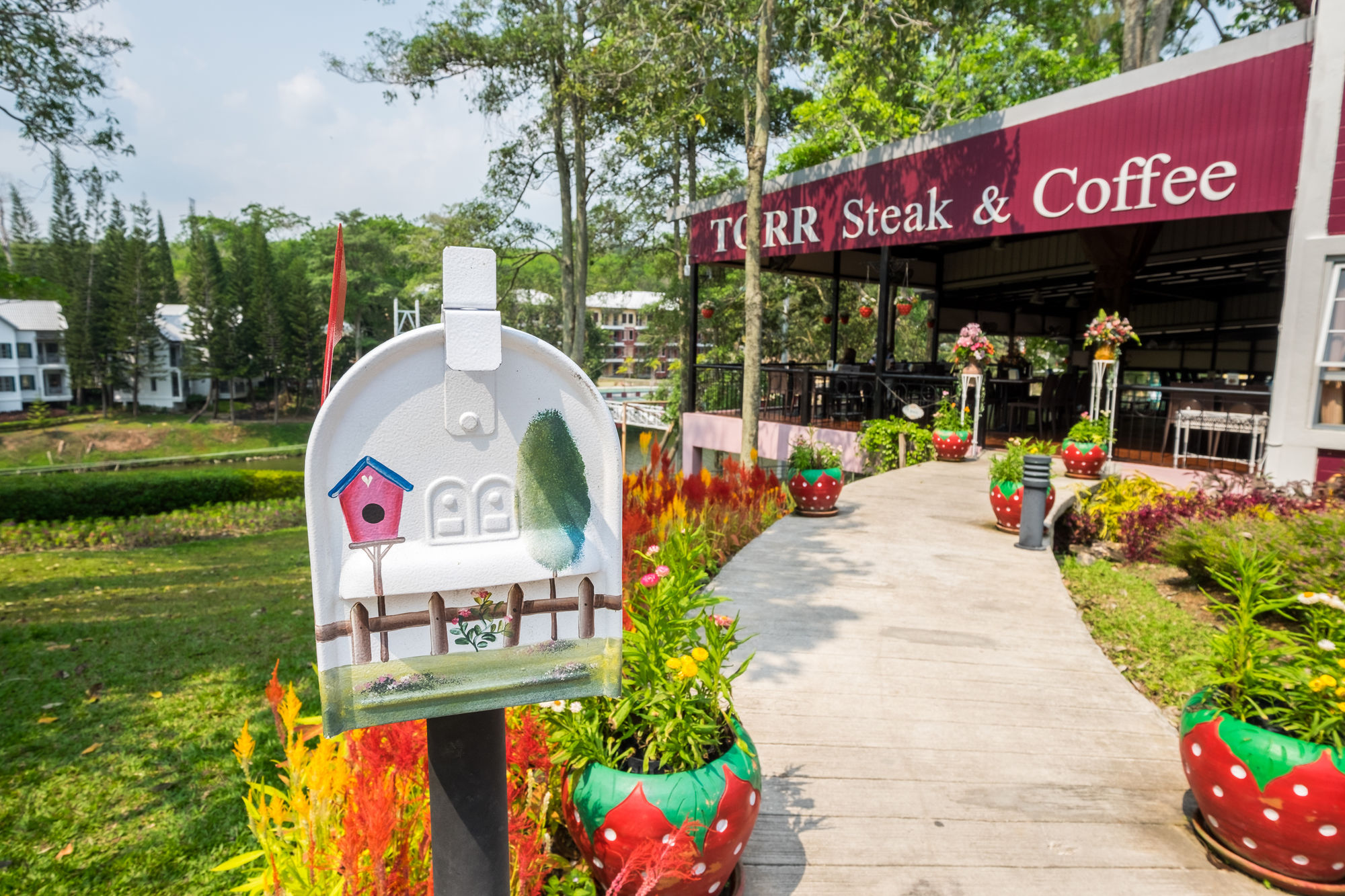 Фото Brookside Valley Resort