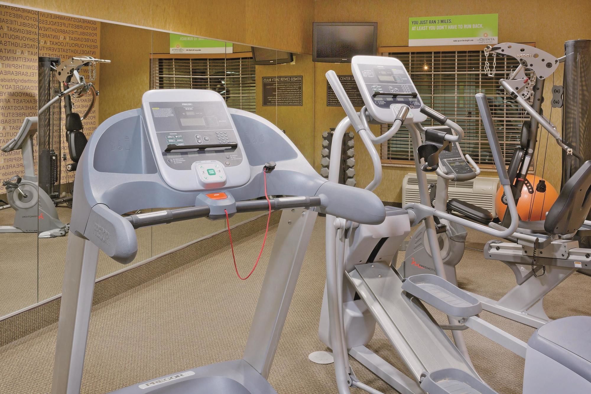 Фото Highland Suites