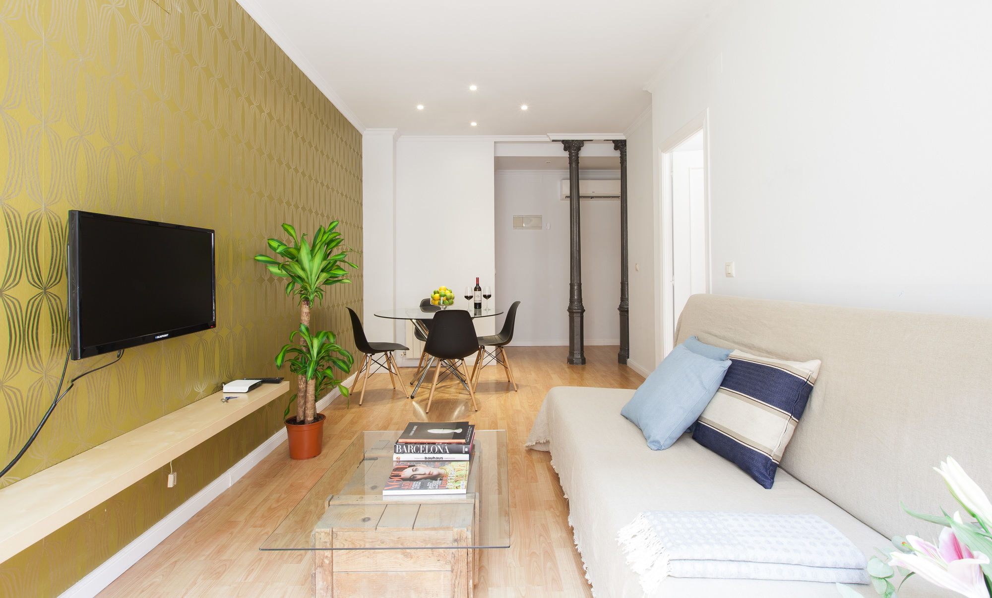 Фото Aspasios Calle Mayor Apartments