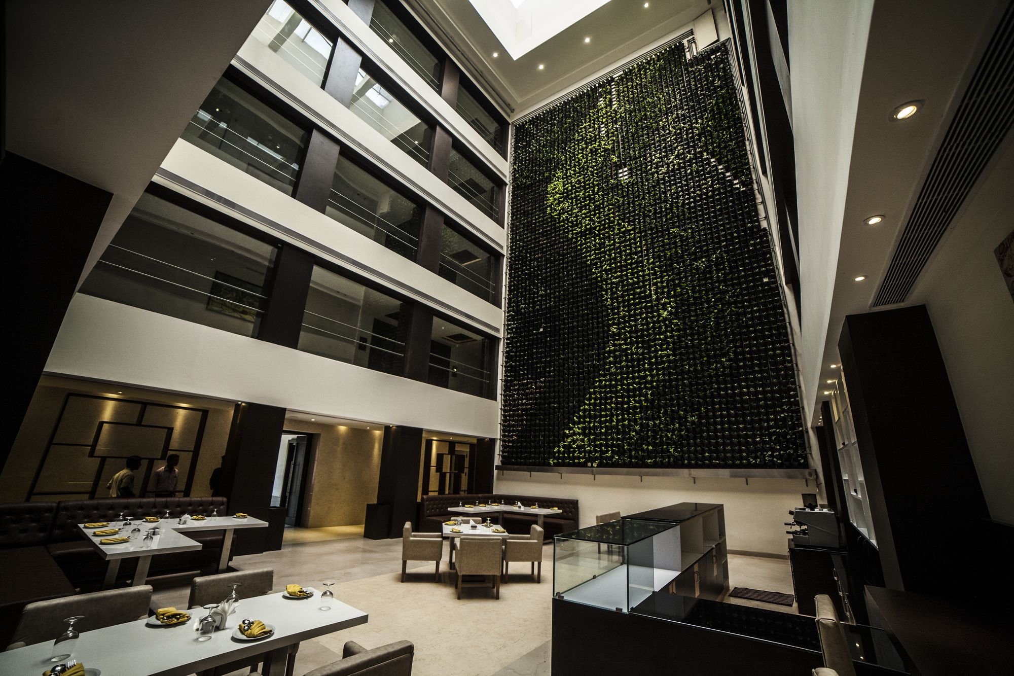 Фото Hash Six Hotels