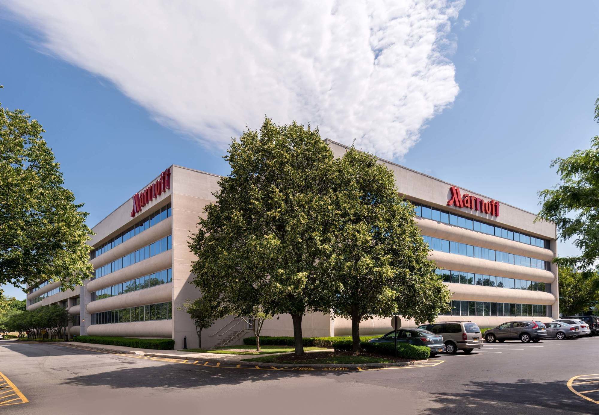 Фото Marriott Melville Long Island