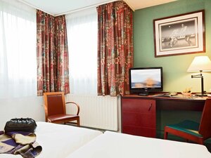 Гостиница Mercure Pau Palais Sports