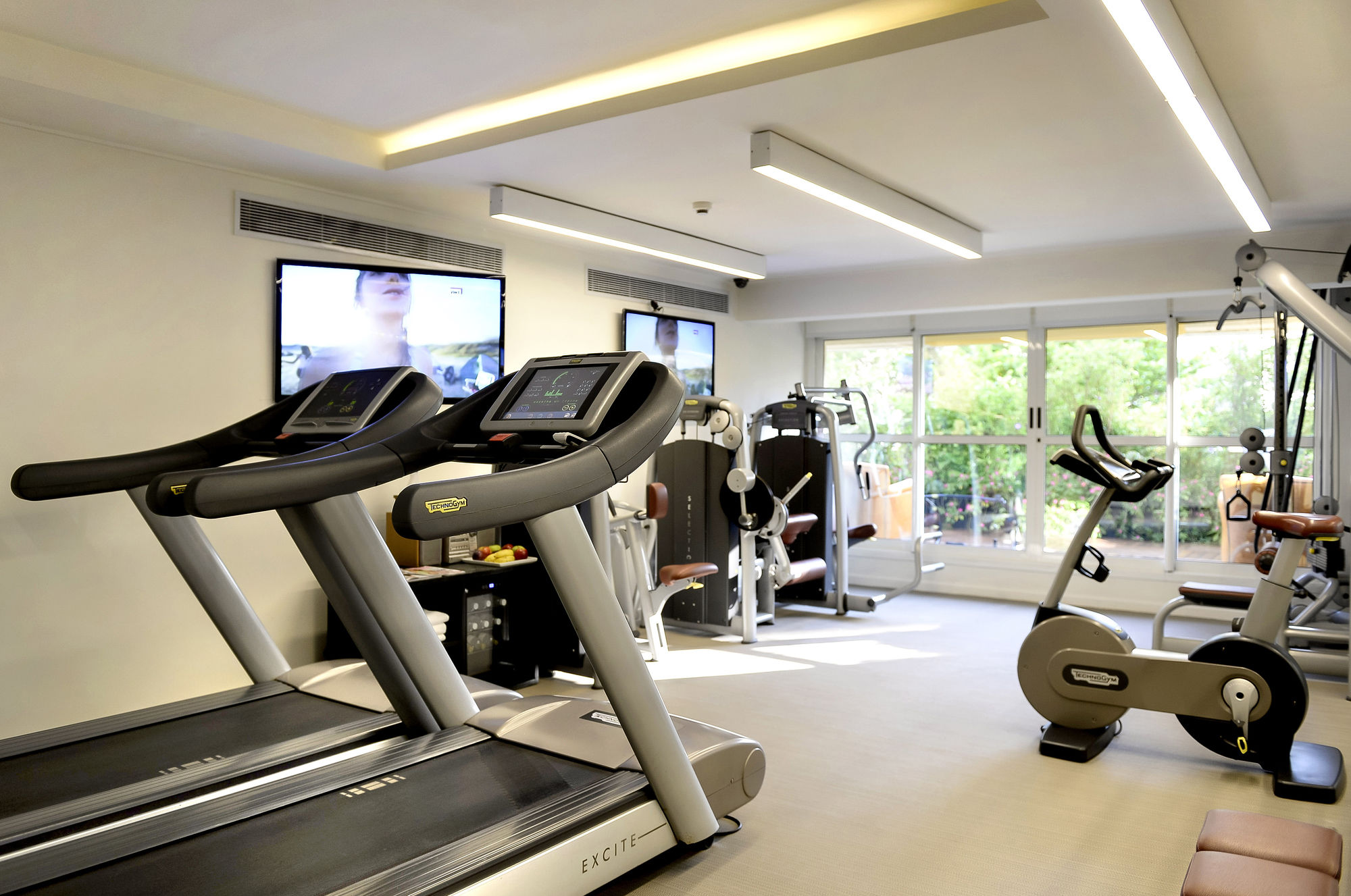 Фото Hotel Emiliano